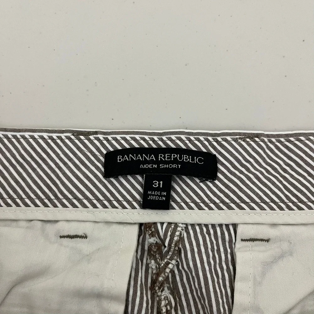 Banana Republic Aiden Short Mens 31 Brown White Striped Seersucker Cotton Slim